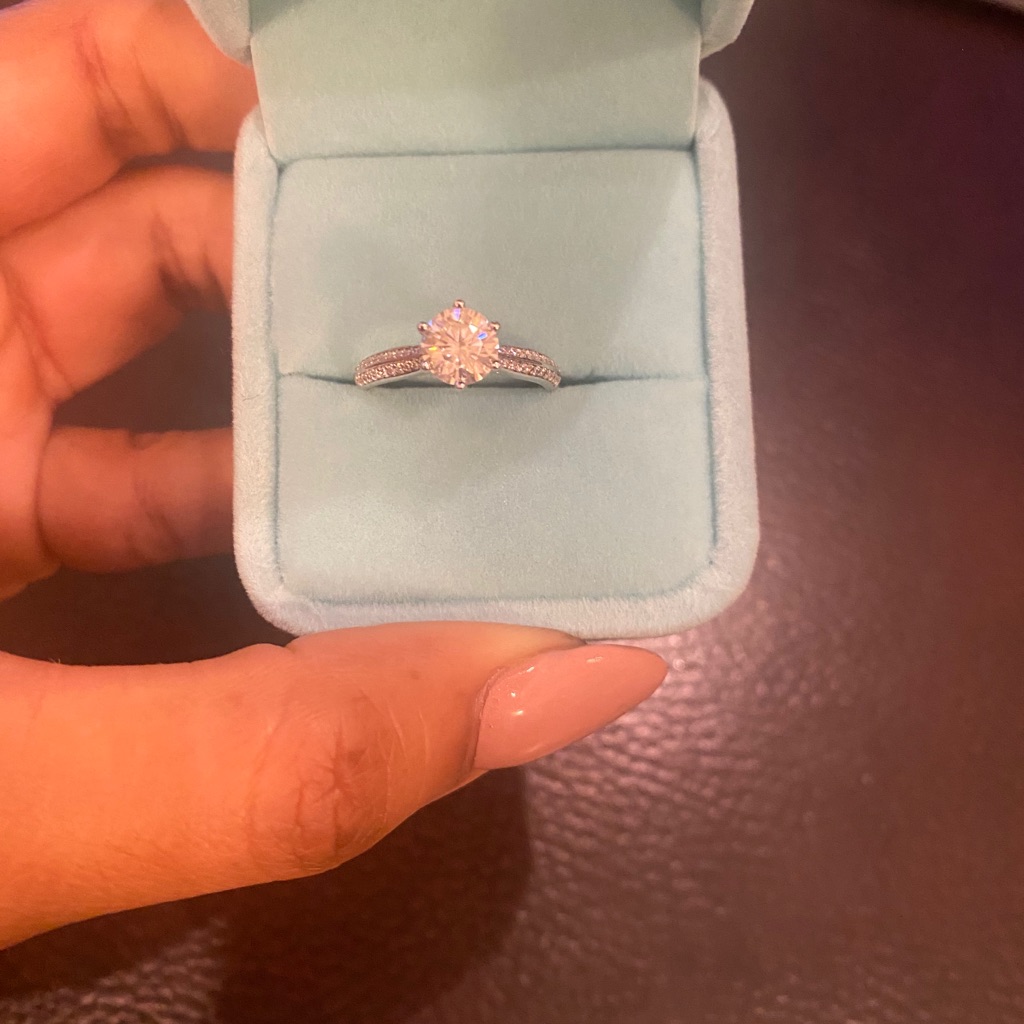 Beautiful 1ct Moissanite Silver Ring